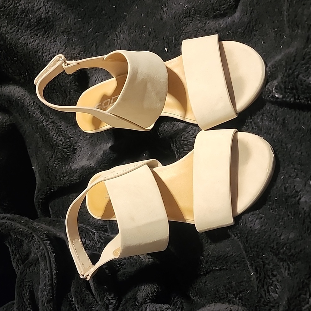 Soda Dress Shoes
